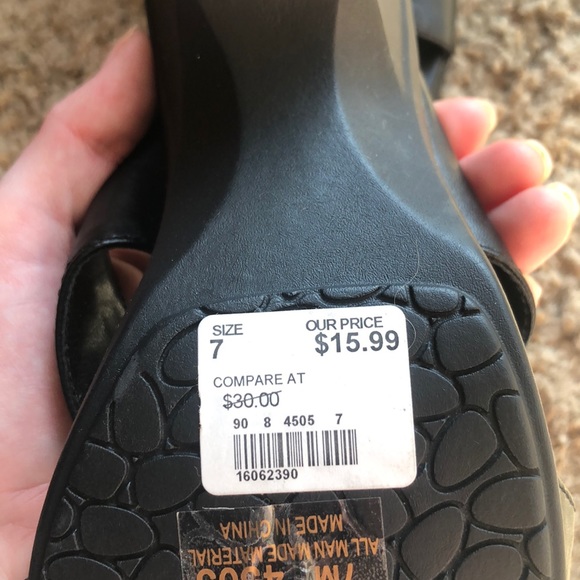 Cato comfort heels! - Picture 3 of 3